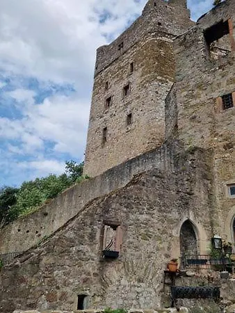 Bed & Breakfast Burg Hermannstein - Queens